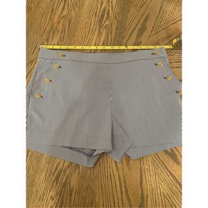 Banana Republic 10P seersucker shorts